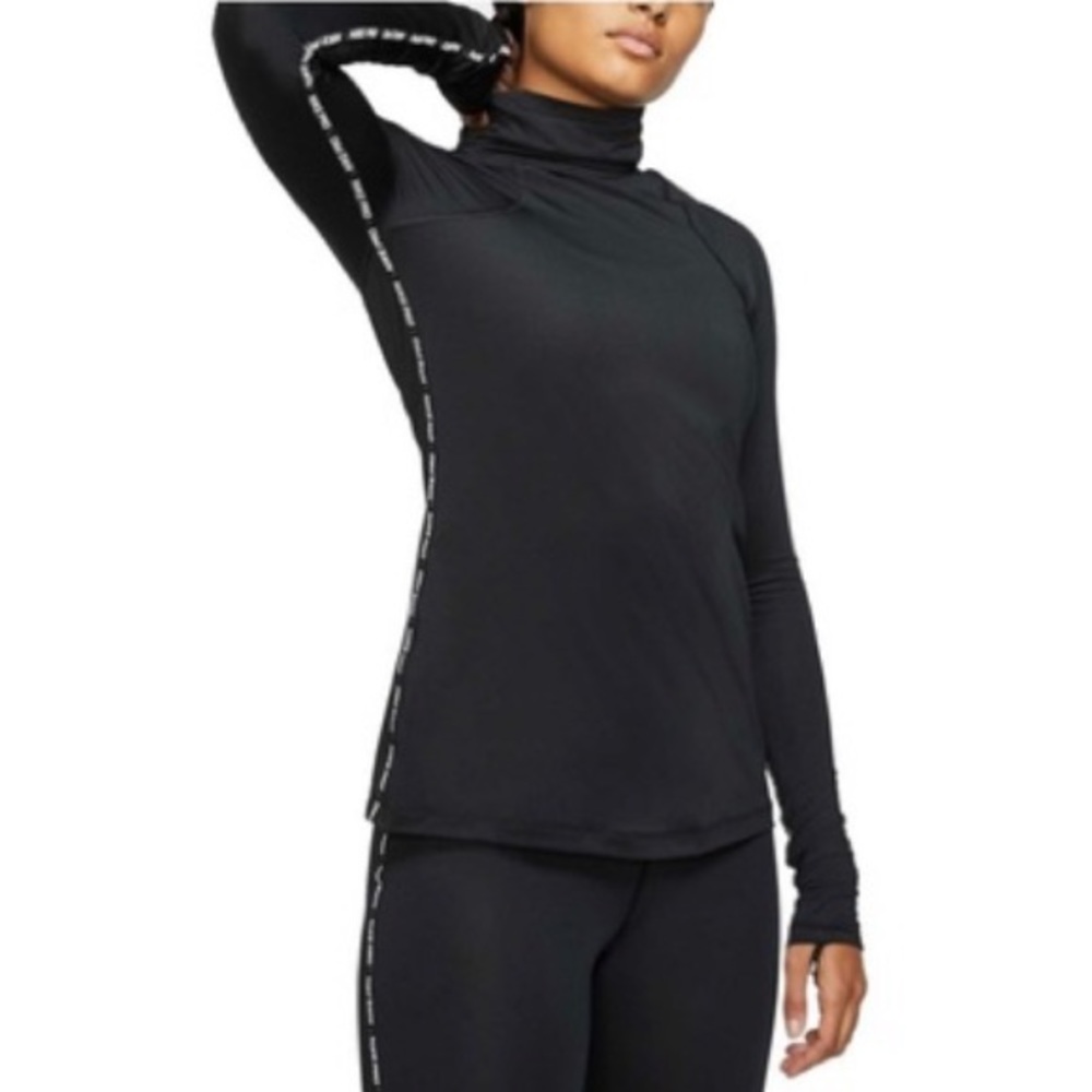 NIKE PRO WARM LONG SLEEVE TIGHT FIT METALLIC TRAINING TOP BLACK  SIZE M
